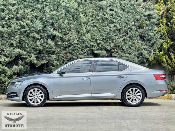 İLK SAHİBİNDEN 2020 MODEL 1.5 TSİ ACT ELİTE CAMTAVAN ÖZELDONANIM