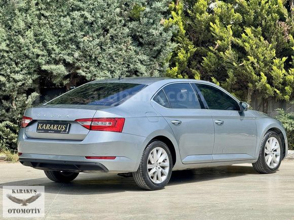 İLK SAHİBİNDEN 2020 MODEL 1.5 TSİ ACT ELİTE CAMTAVAN ÖZELDONANIM