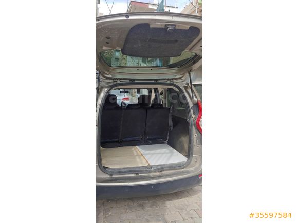 Sahibinden Dacia Lodgy 1.5 dCi Laureate 2013 Model