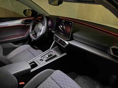 Sahibinden Seat Leon 1.5 PluginHibrit fr paket en dolusu 2025 Model 