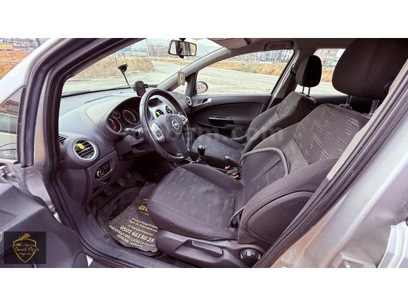 ÖMER ÖZER'DEN 2011 MODEL 157.000 KM 1.3 CDTİ ENJOY OPEL CORSA