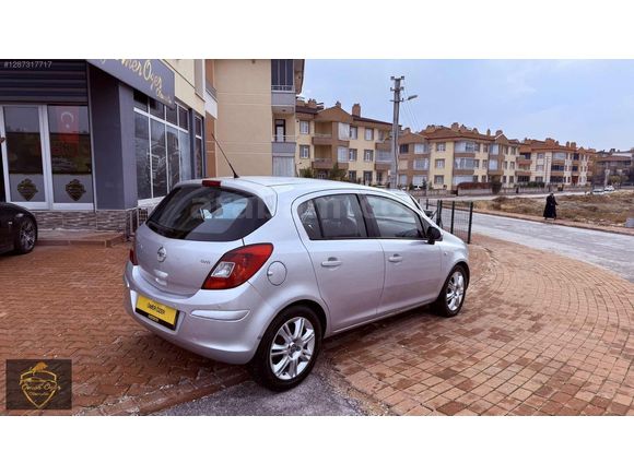 ÖMER ÖZER'DEN 2011 MODEL 157.000 KM 1.3 CDTİ ENJOY OPEL CORSA