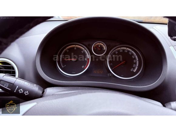 ÖMER ÖZER'DEN 2011 MODEL 157.000 KM 1.3 CDTİ ENJOY OPEL CORSA