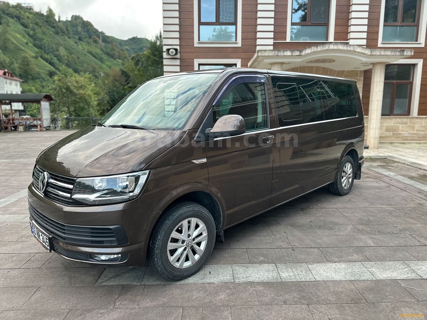 Sahibinden Volkswagen Caravelle 2.0 TDI BMT Comfortline 2016 Model Rize 152.000 km Kahverengi 5
