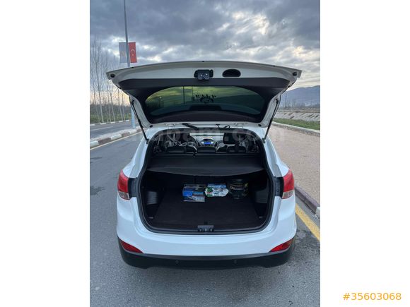  Hyundai ix35 1.6 GDI Style Plus 2013 Model 