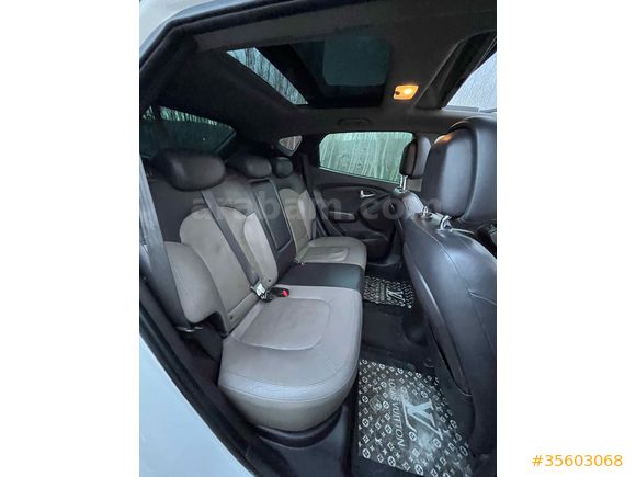  Hyundai ix35 1.6 GDI Style Plus 2013 Model 