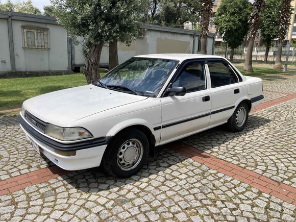 ‘Toyota Corolla 1.6 XL  otomatik ,klima,hidrolik direksiyon ‘
