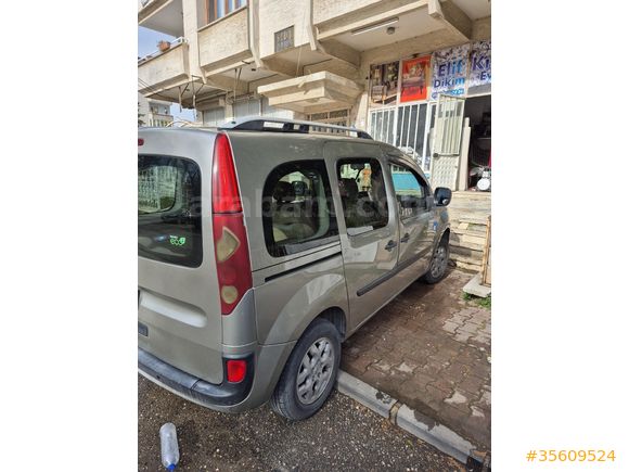 Sahibinden Renault Kangoo Multix 1.5 dCi Expression 2011 Model