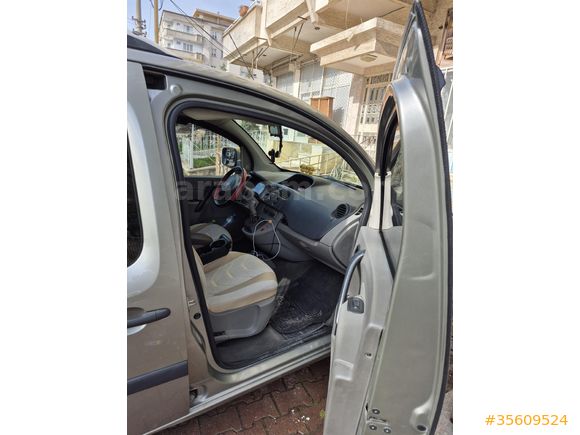 Sahibinden Renault Kangoo Multix 1.5 dCi Expression 2011 Model