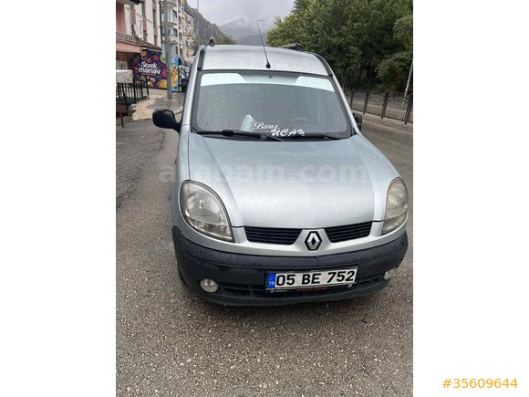Sahibinden Renault Kangoo Multix 1.5 dCi Authentique 2004 Model 