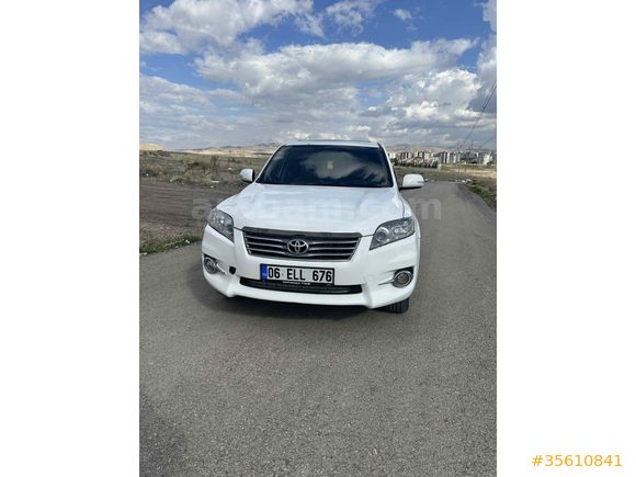 Sahibinden Toyota RAV4 2.0 Premium Plus 2011 Model   64.000 km 
