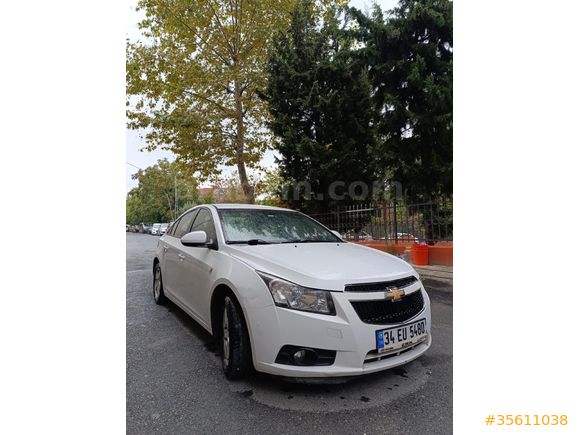 !SON FİYAT!-TEMİZ-AİLE ARACI-DEĞİŞENSİZ-SORUNSUZ-DÜŞÜK KM CHEVROLET CRUZE 2011 1.6LS