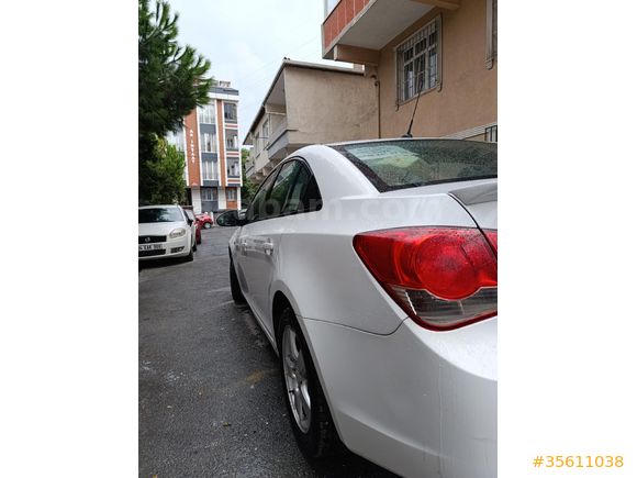!SON FİYAT!-TEMİZ-AİLE ARACI-DEĞİŞENSİZ-SORUNSUZ-DÜŞÜK KM CHEVROLET CRUZE 2011 1.6LS