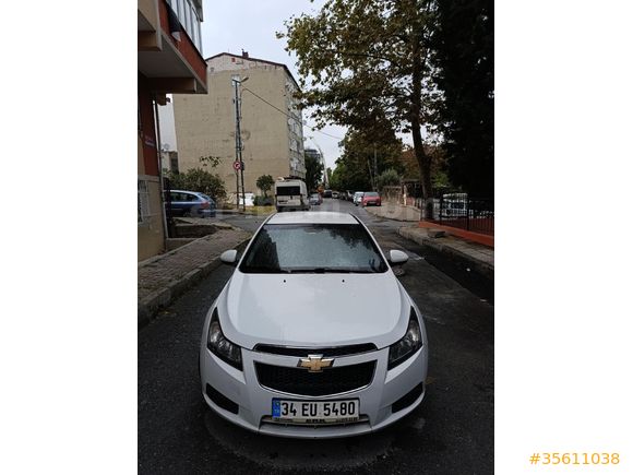 !SON FİYAT!-TEMİZ-AİLE ARACI-DEĞİŞENSİZ-SORUNSUZ-DÜŞÜK KM CHEVROLET CRUZE 2011 1.6LS