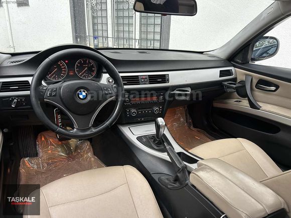 2009 3.20İ E90 HATASIZ DEĞİŞENSİZ 1.5 PRÇ BOYALI 320.000 KM
