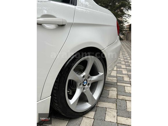 2009 3.20İ E90 HATASIZ DEĞİŞENSİZ 1.5 PRÇ BOYALI 320.000 KM