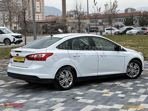 ÇETİNLER AUTO'DAN FORD FOCUS TEMİZ AİLE ARACI