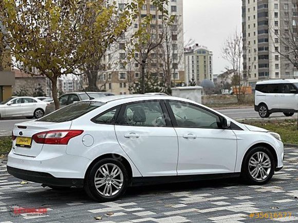 ÇETİNLER AUTO'DAN FORD FOCUS TEMİZ AİLE ARACI