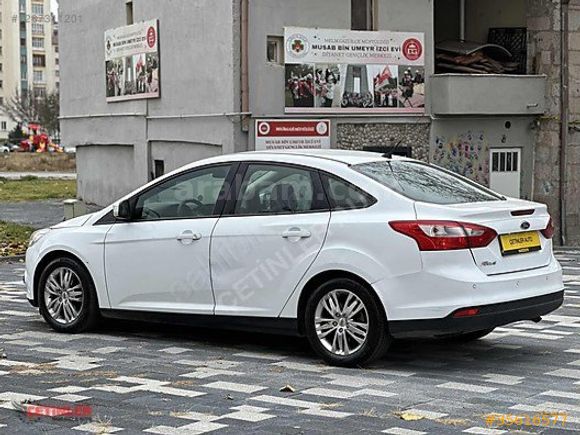 ÇETİNLER AUTO'DAN FORD FOCUS TEMİZ AİLE ARACI