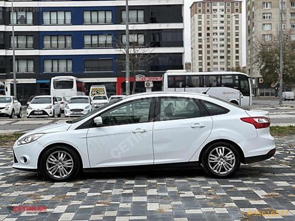 ÇETİNLER AUTO'DAN FORD FOCUS TEMİZ AİLE ARACI