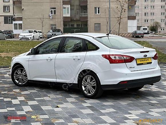 ÇETİNLER AUTO'DAN FORD FOCUS TEMİZ AİLE ARACI