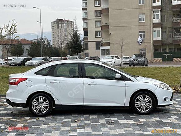 ÇETİNLER AUTO'DAN FORD FOCUS TEMİZ AİLE ARACI