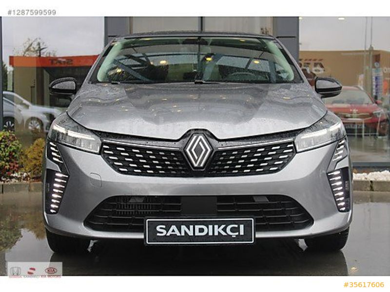 RENAULT CLİO 1.0 TCE EVOLUTİON 2024 MODEL SAKARYA 46.830 KM GRİ 
