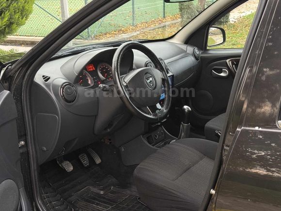 DACİA DUSTER 1.5 DCİ 4X2 LAUREATE ORJİNAL EMSALSİZ TEMİZLİKTE