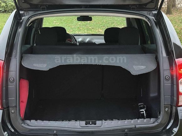 DACİA DUSTER 1.5 DCİ 4X2 LAUREATE ORJİNAL EMSALSİZ TEMİZLİKTE