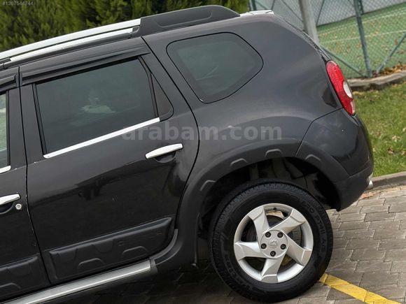 DACİA DUSTER 1.5 DCİ 4X2 LAUREATE ORJİNAL EMSALSİZ TEMİZLİKTE