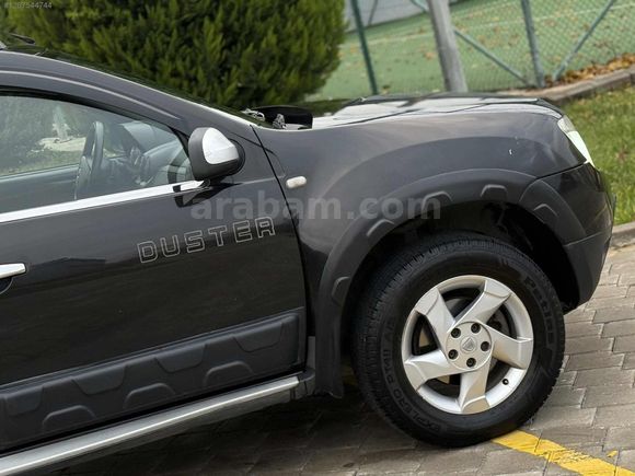 DACİA DUSTER 1.5 DCİ 4X2 LAUREATE ORJİNAL EMSALSİZ TEMİZLİKTE