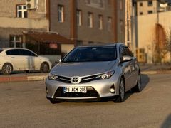 Sahibinden Toyota Auris 1.4 D-4D Life 2013 Model 