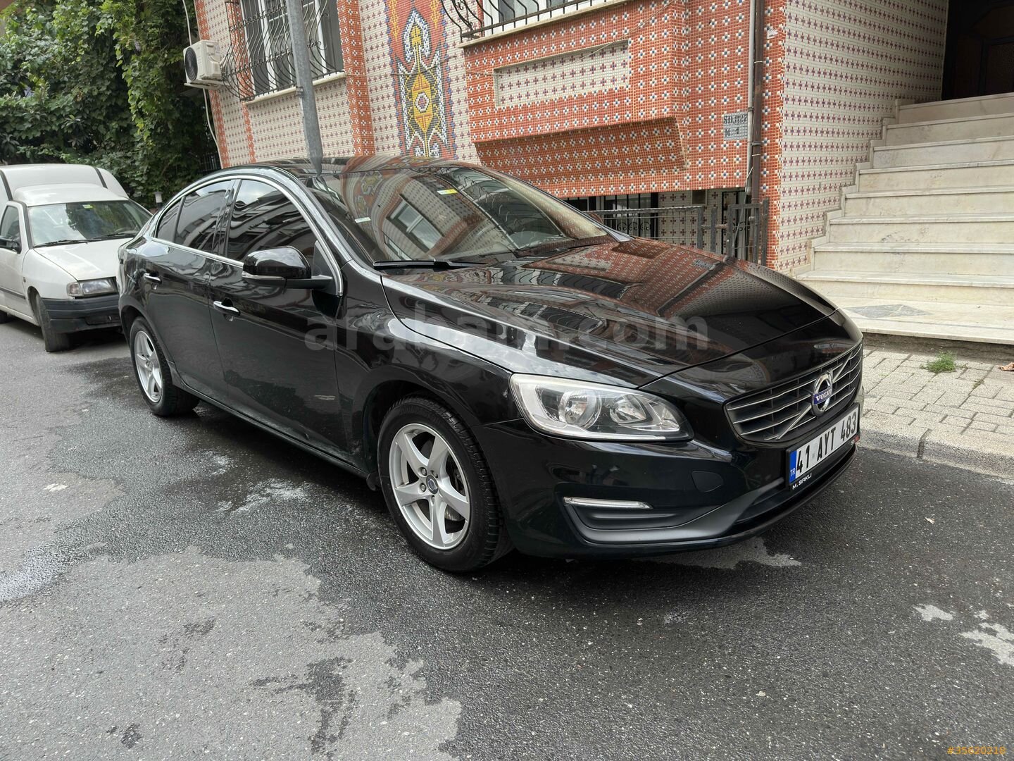 Sahibinden Volvo S60 1.6 D Premium 2014 Model Kocaeli 106.000 km Siyah 1
