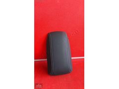 TOYATA COROLLA ORTA KOL DAYANAĞI ÜST KAPAĞI DERİ 58951-02630-C4