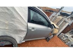 Avensis 2003-2009 Sağ ön kapı Çıkma Orjinal