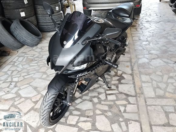 YAMAHA R25 ABS