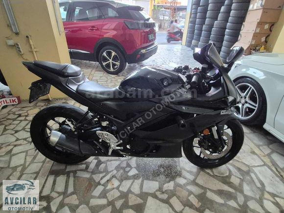 YAMAHA R25 ABS