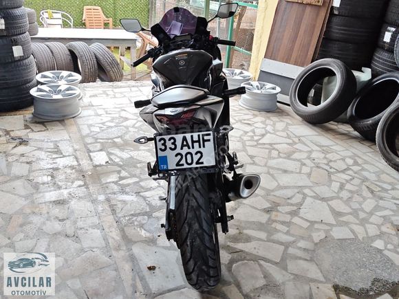 YAMAHA R25 ABS