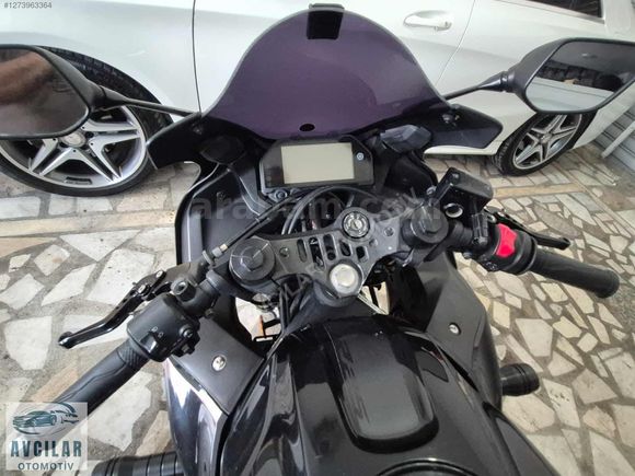 YAMAHA R25 ABS