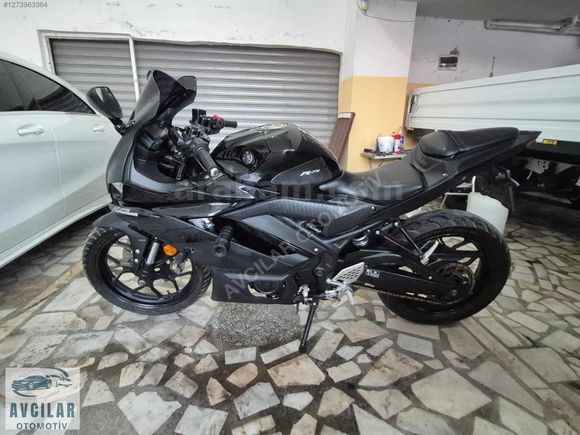 YAMAHA R25 ABS