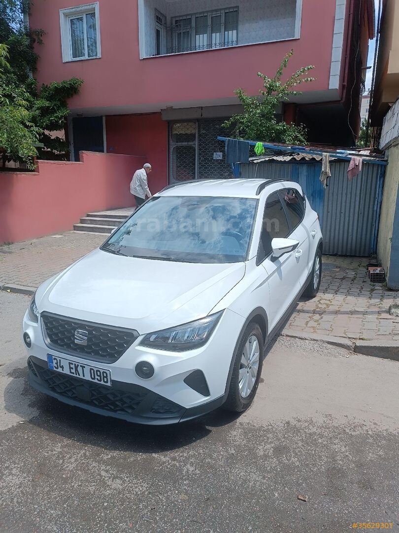 Sahibinden Seat Arona 1.0 EcoTSI Style 2021 Model İstanbul 74.000 km Beyaz 7
