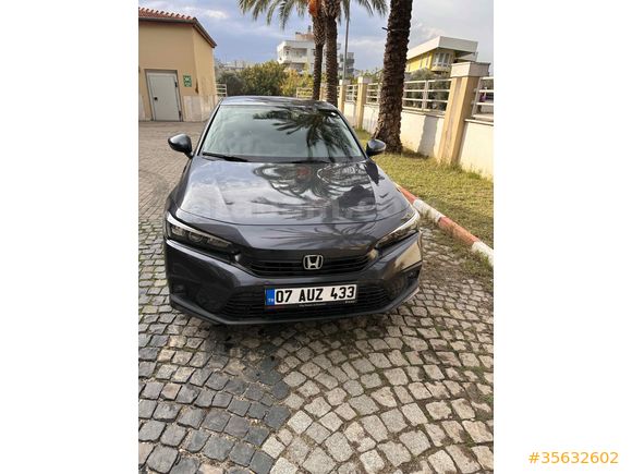 Sahibinden Honda Civic 1.5 i-VTEC Eco Premium 2021 Model 