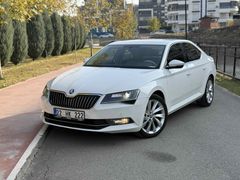 Sahibinden Skoda SuperB 1.6 TDI Prestige 2016 Model  206.000 km Beyaz