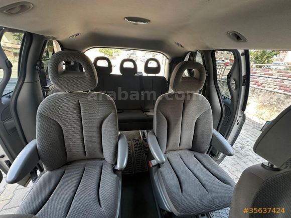 SON ÜÇ GÜN OTOMOBİL RUHSATLI CHRYSLER VOYAGER