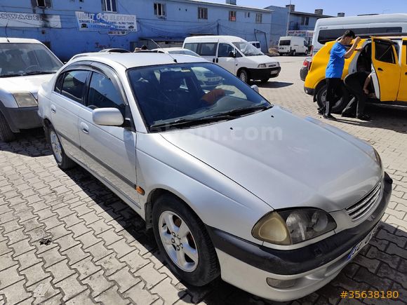 Sahibinden Toyota Avensis 2.0 Sol 1998 Model
