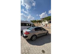Sahibinden Renault Megane 1.6 Dynamique 2005 Model  275.000 km Gri (Gümüş)