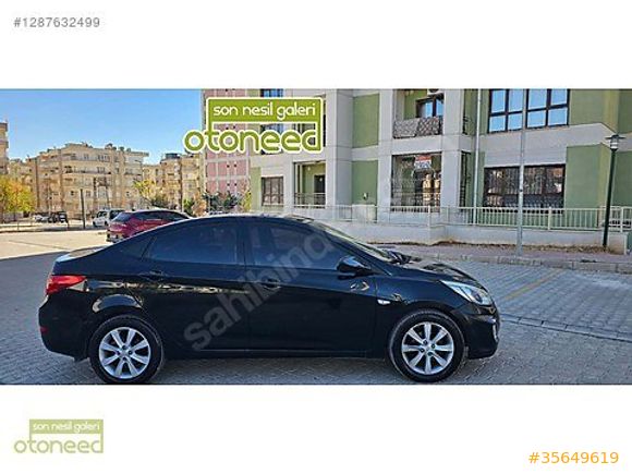 HYUNDAİ ACCENT BLUE 1.6 CRDİ MODE PLUS 272.KM OTO İÇİ BEJ