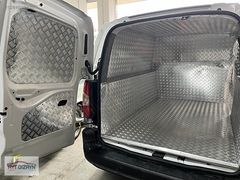 AYT DİZAYN OPEL COMBO KAPALI KASA ARAÇ İÇİ KAPLAMA