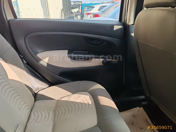 SAHİBİNDER ,TEMİZ BAKİMLİ, LİNEA , 1.3 Multijet Active 2008 Model Bursa