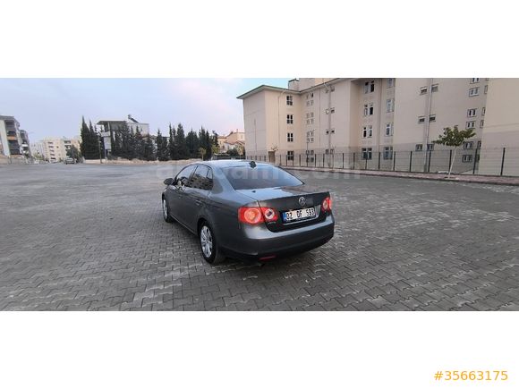 MEMURDAN  1.6 Primeline Düz motor  benzinli 2008 MODEL  JETTA 102 lik